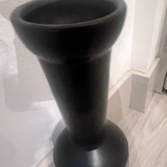 Helwig Ceramic Table Vase
Home Decor - Picture 6 of 7